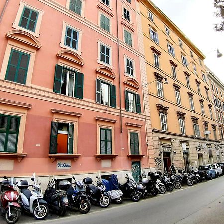 Colosseo Roma Exteriör bild
