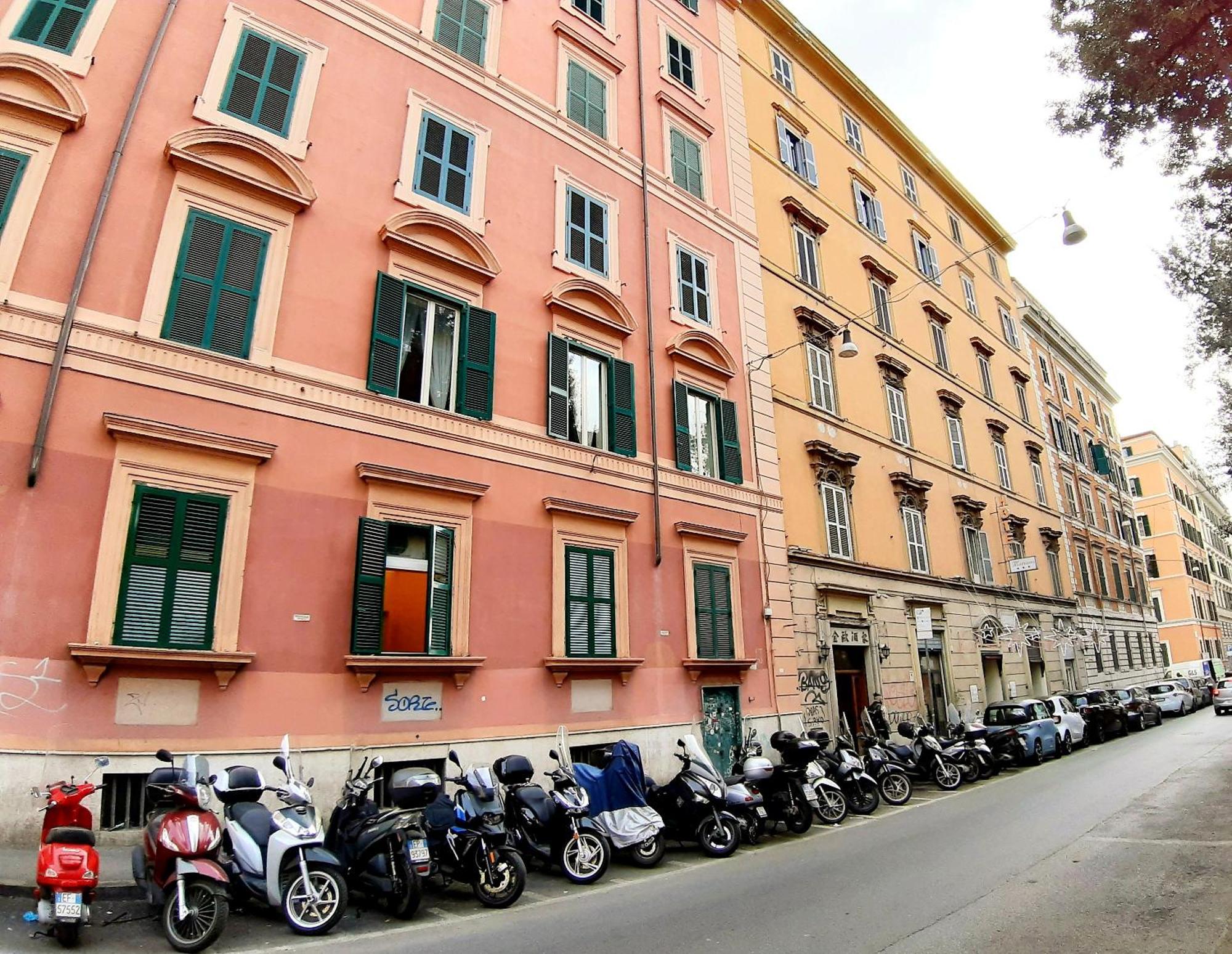 Colosseo Roma Exteriör bild